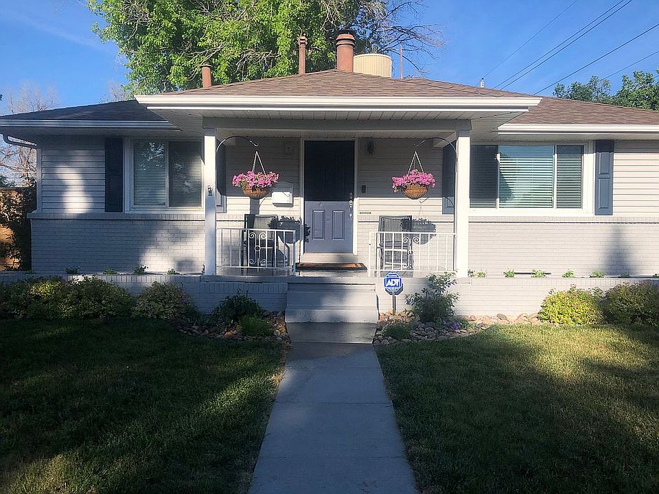 2nd image of 2300 Macon St