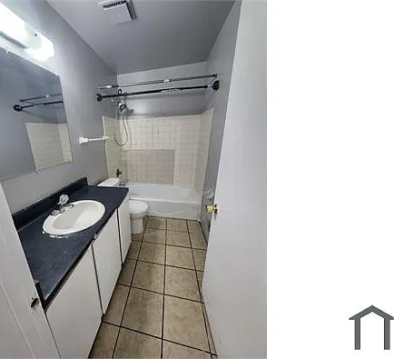 10407 W Daphne St — Photo 10