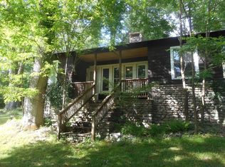 206 Beaten Path Rd, Cresco, PA 18326