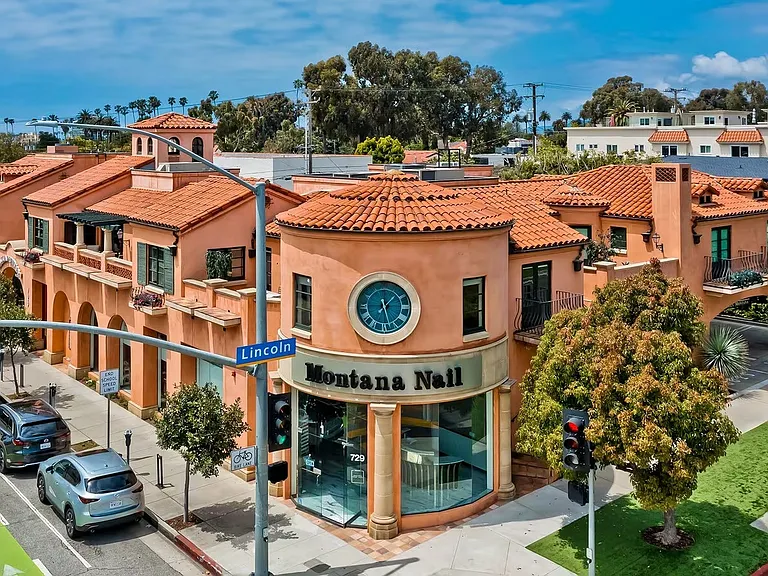 824 11th St #7 — Photo 16