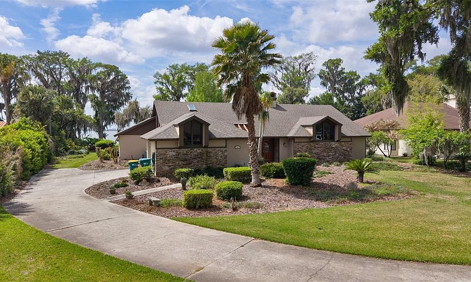 1st image of 60 Sand Lake Pl