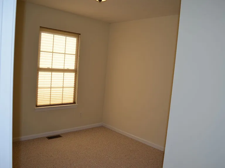 151 Turner Ave — Photo 8