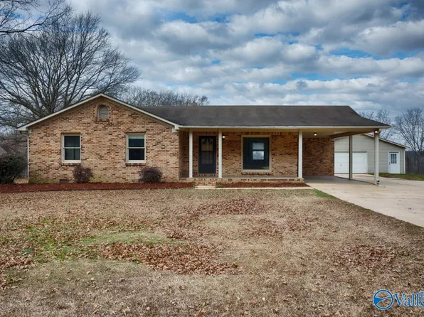 21067 Johnson Rd, Athens, AL 35613