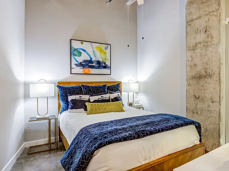 Hermann Park Lofts — Photo 16