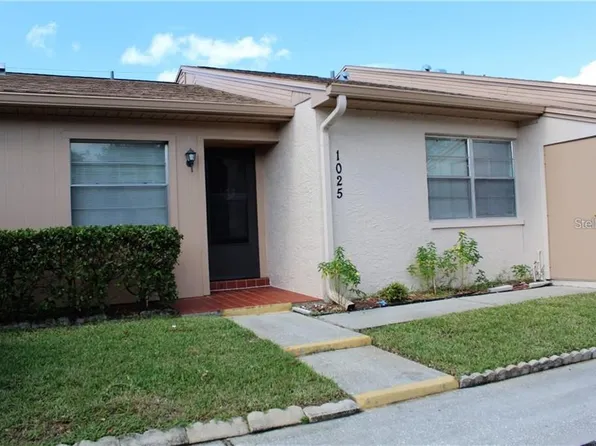 1025 Bowsprit Ln, Holiday, FL 34691