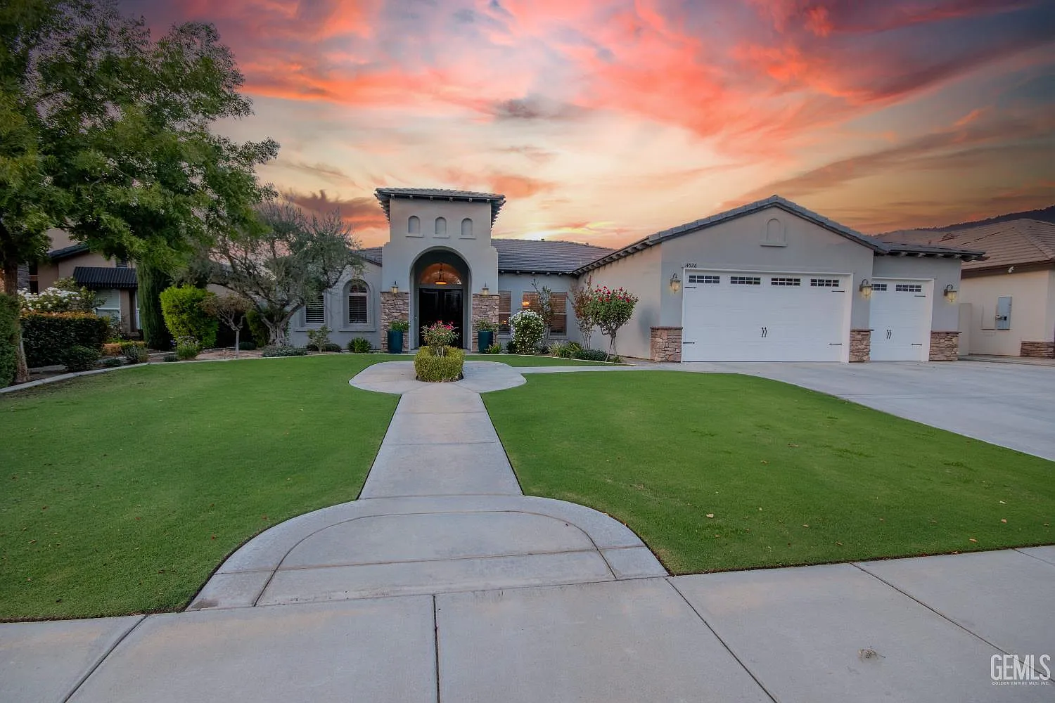 14526 Pams Way photo 1