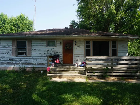 1323 Banks St, Rockford, IL 61102