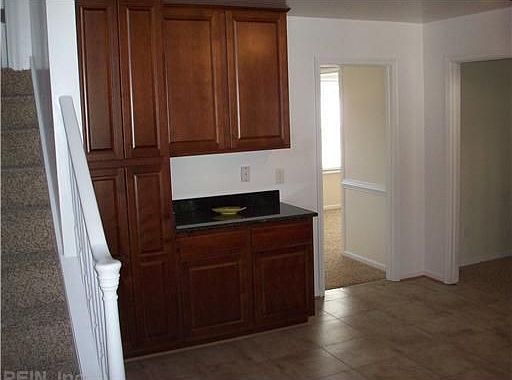 3rd image of 5328 Bingham Dr