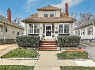 11 Anstis St, Cranston, RI 02905