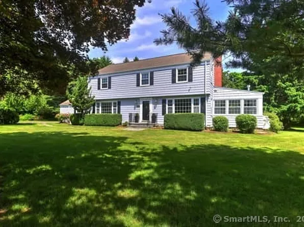 3 Wedgewood Drive, Woodbridge, CT 06525