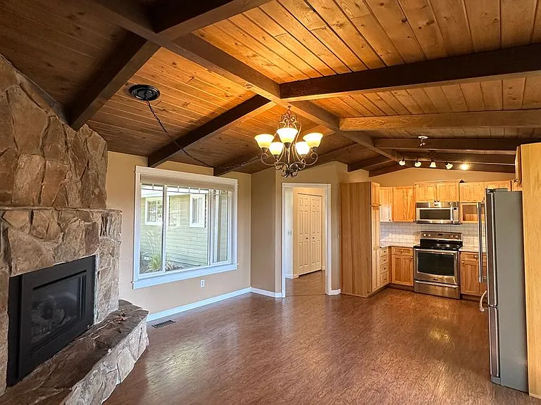 21700 Stud Ct — Photo 36