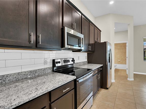 5th image of 4128 NE 21st Ave