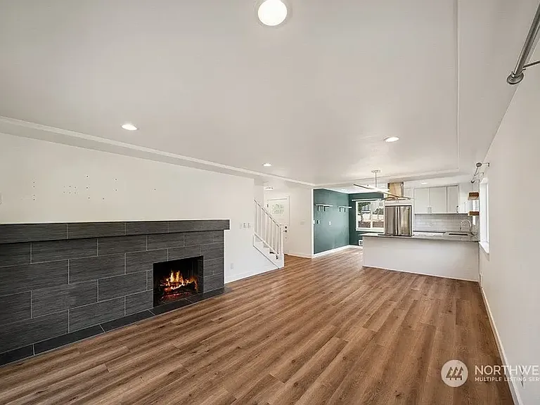8313 S 19th St — Photo 7