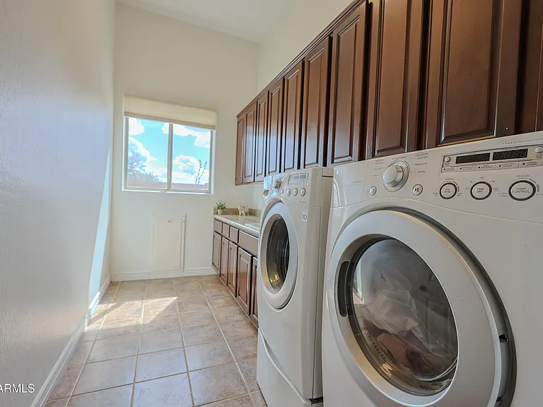 42405 N Harbour Town Ct — Photo 26