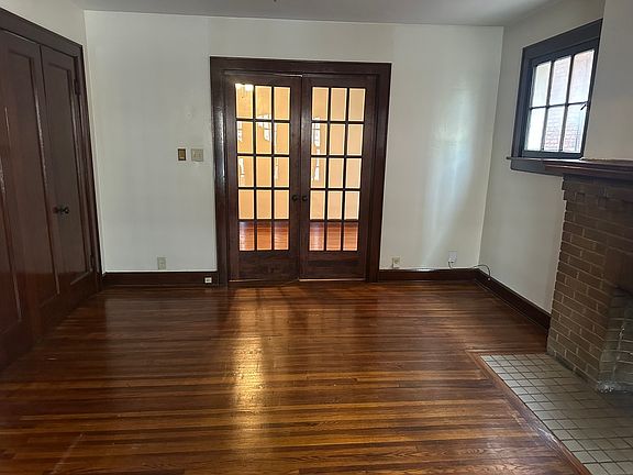 2nd image of 112 Wilber Ave
