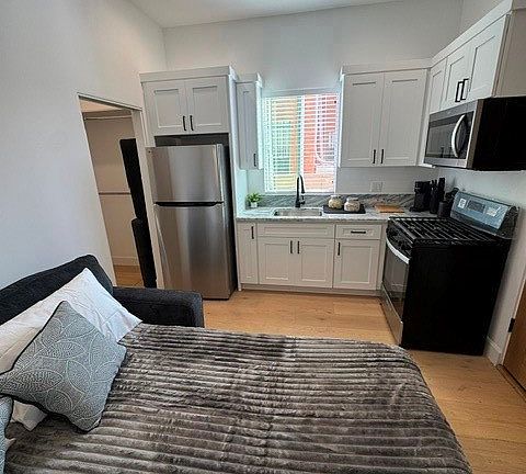 3rd image of 5923 1/4 Haas Ave