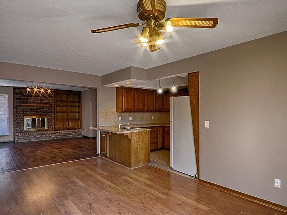 5th image of 1762 Lionsgate Cir