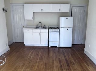 223 Newbury St APT 3F, Boston, MA 02116