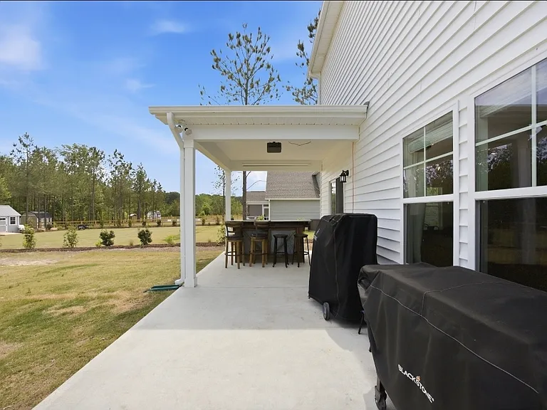 315 Enfield Dr — Photo 35