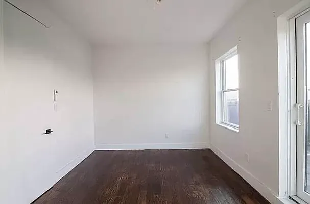 Rented by ERNY LLC | media 20