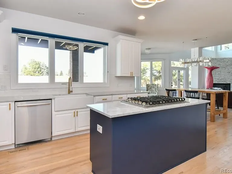 68 Glenmoor Dr — Photo 9
