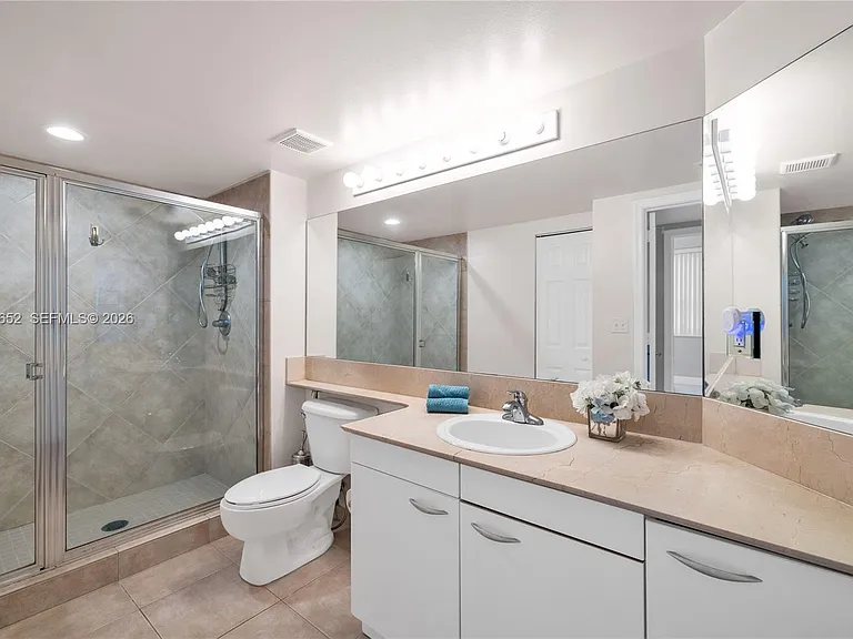 2080 S Ocean Dr #202 — Photo 12
