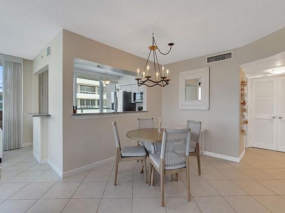 4th image of 3554 Ocean Drive 703s #302