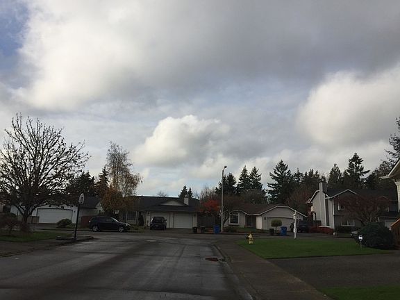 5th image of 1801 NE 151st Cir