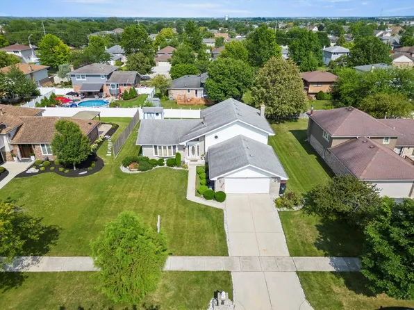 17713 Pheasant Dr, Tinley Park, IL 60487