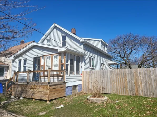 18905 Shawnee Ave, Cleveland, OH 44119