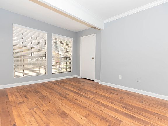 3rd image of 14230 Wunderlich Dr #291