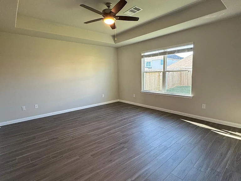 4922 Luke Mathew Dr — Photo 11