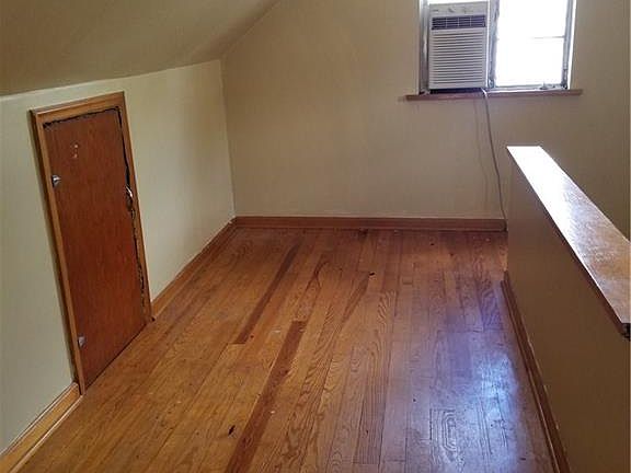 5th image of 4035 Brenton Dr