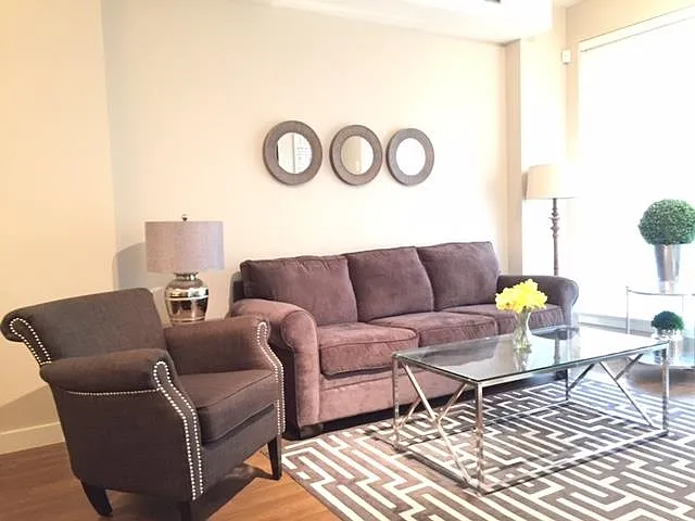 2 bed, 904 sqft, $3,000 — Photo 3