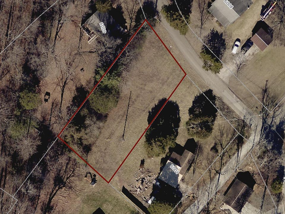2nd image of 6005 Wade Ln NW