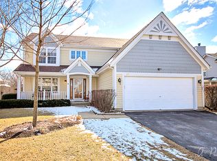 310 Fairfax Ln, Grayslake, IL