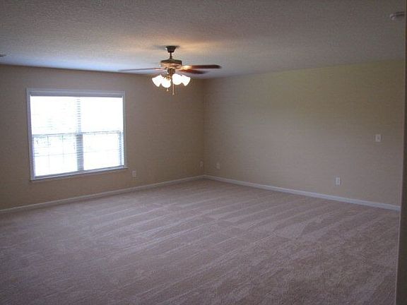 3rd image of 15 Paladian Way
