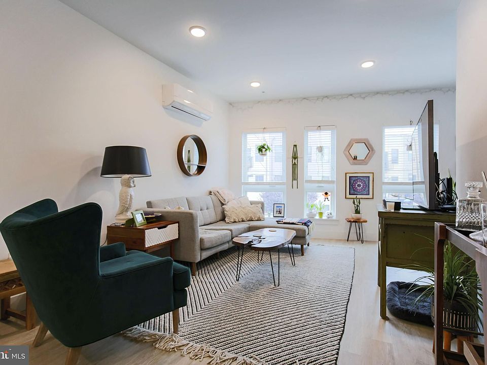 1st image of 1412 Frankford Ave #1