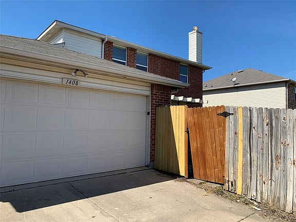 3rd image of 1408 Englewood Dr