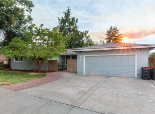 519 Stoneham Cir, Medford, OR