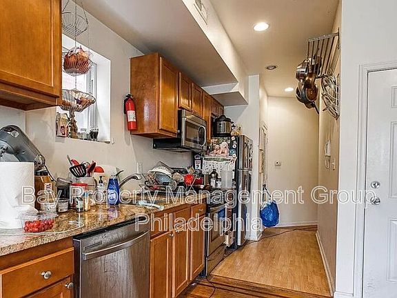 5th image of 4920 Cedar Ave Floor 2