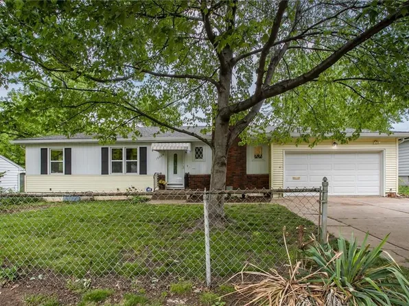 10304 E 31st St S, Independence, MO 64052