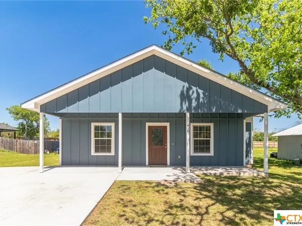 410 El Paso St, Holland, TX 76534