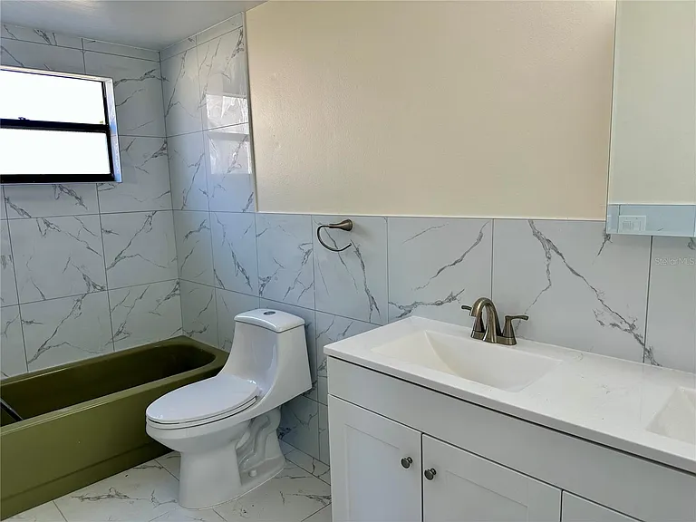 4420 Sawgrass Blvd — Photo 24