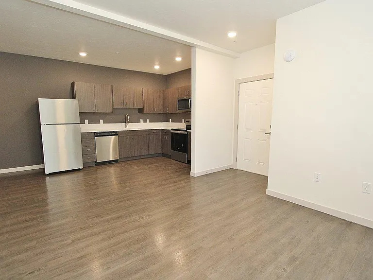 1714 N Cole Rd #106 — Photo 3