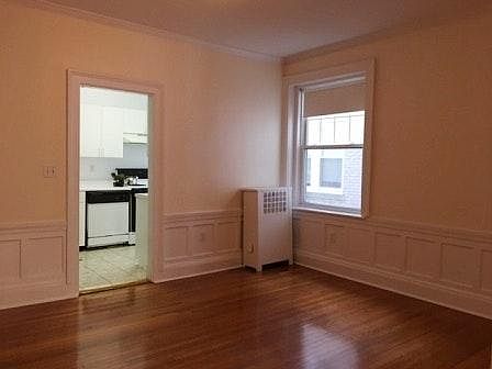 2nd image of 141 Kilsyth Rd