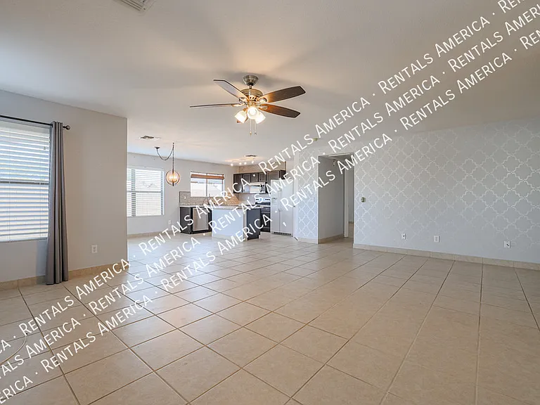 1324 S Mosley Ct — Photo 4