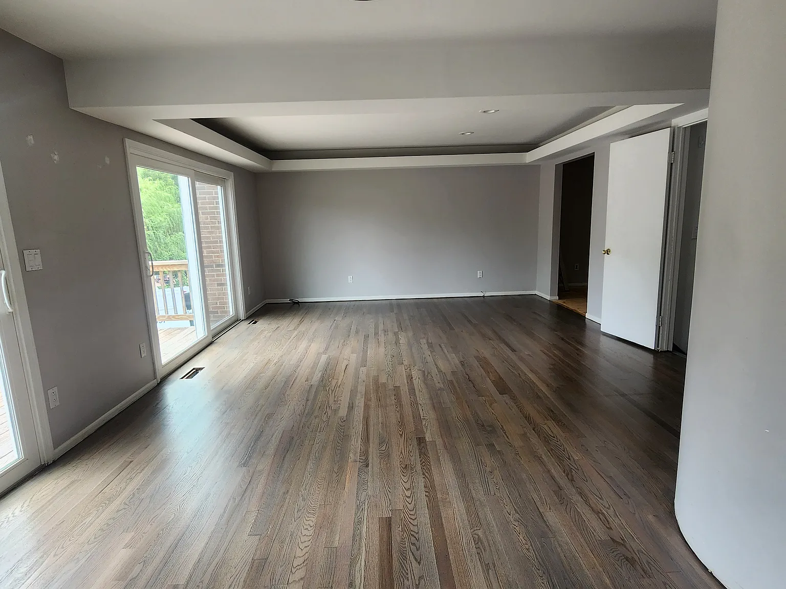 3 bed, 2.5 bath, 1800 sqft, $4,500 — Photo 2