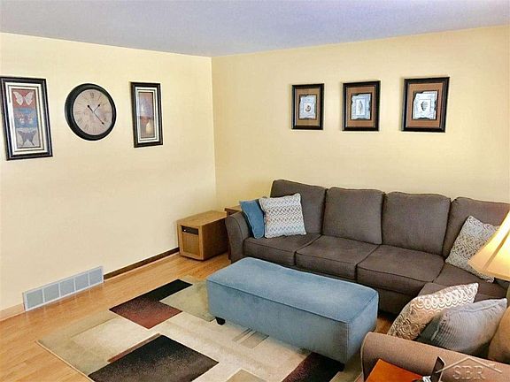 5th image of 3895 Cottage Grove Ct