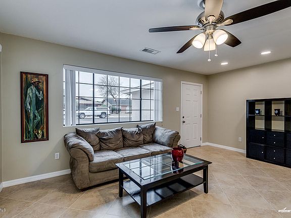 4th image of 2108 W Dixon St